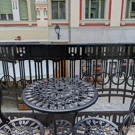 Old Town Unirii Square Damaris Appartement